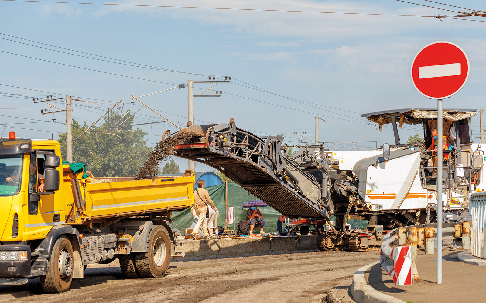 YOL, YAĞMURSUYU VE ALTYAPI İYİLEŞTİRME Asfalt Yapılması